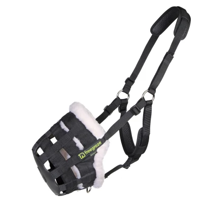 Freegraze Deluxe Comfort Grazing Muzzle Black