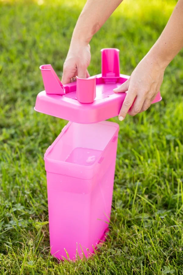 Poultry Drinker With Feet 5.5 Litre Pink - Image 2